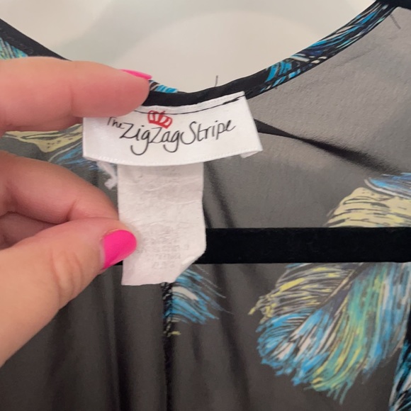 The Zig Zag Stripe sheer black feather kimono - Picture 4 of 12